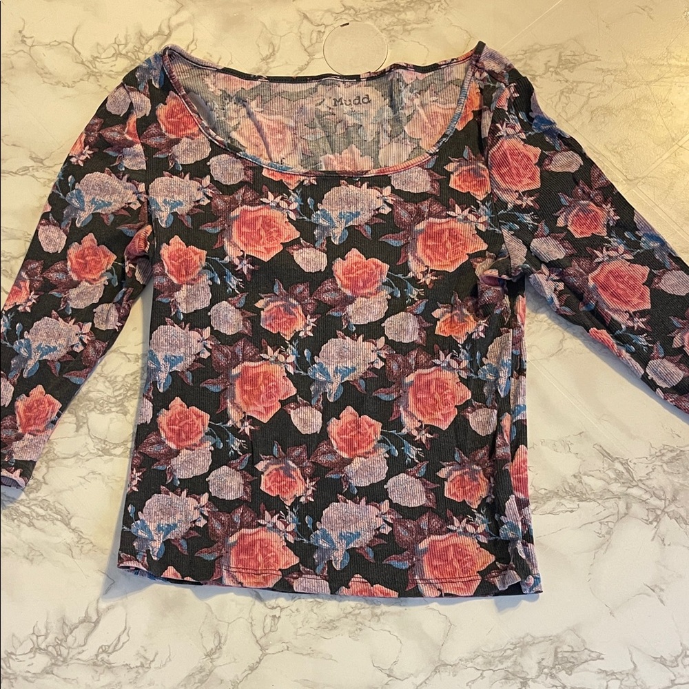 Floral Print Women's quarter sleeve Top - Black and Pink